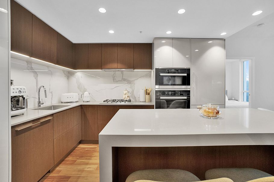 1302 1675 Lions Gate Lane North Vancouver, BC - 6