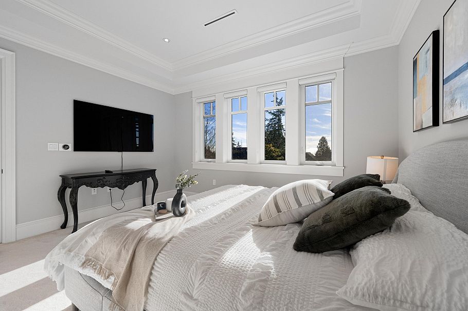 3981 W 35th Avenue Vancouver, BC - 25