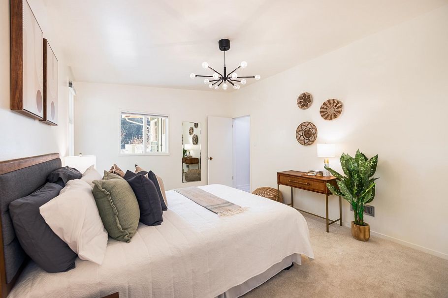 4202 Skyline Drive North Vancouver, BC - 25