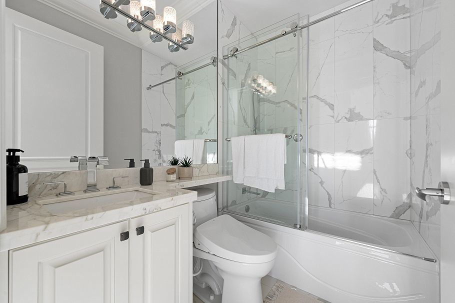 3981 W 35th Avenue Vancouver, BC - 22