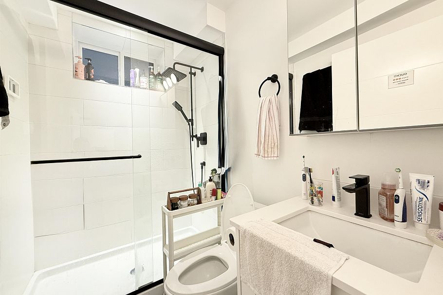 2931 E 28th Avenue Vancouver, BC - 20