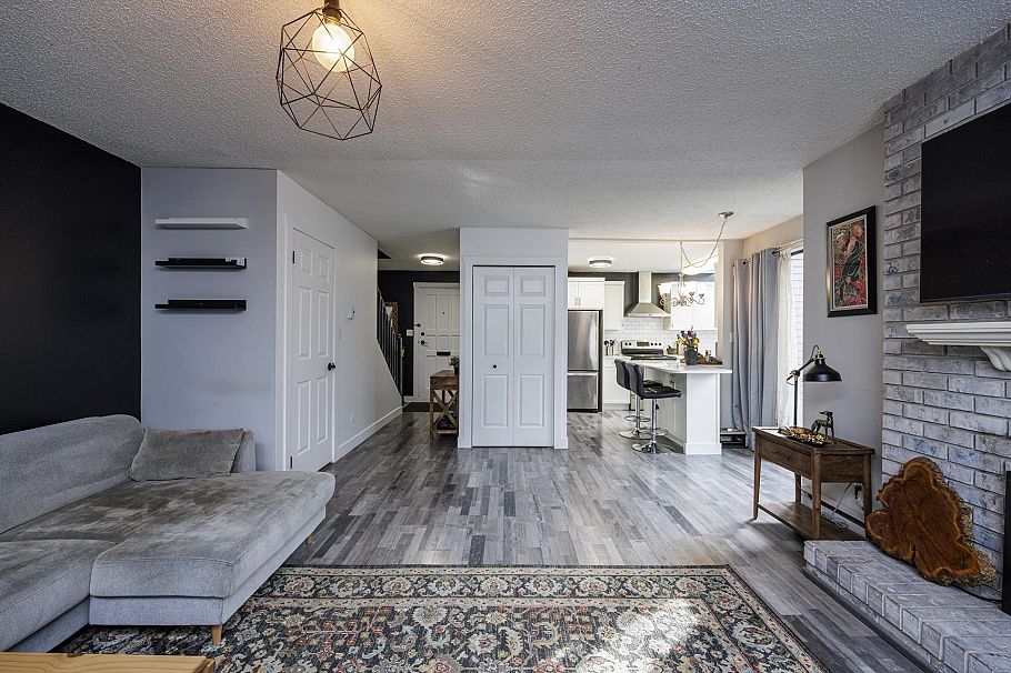 3132 Lonsdale Avenue North Vancouver, BC - 6