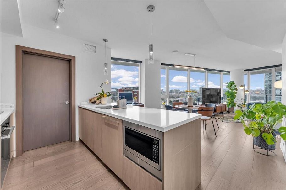 1609 68 Smithe Street Vancouver, BC - 9