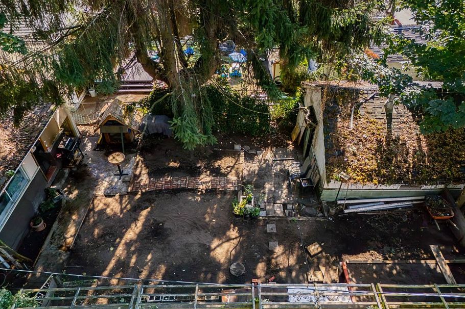 970 W 64th Avenue Vancouver, BC - 6