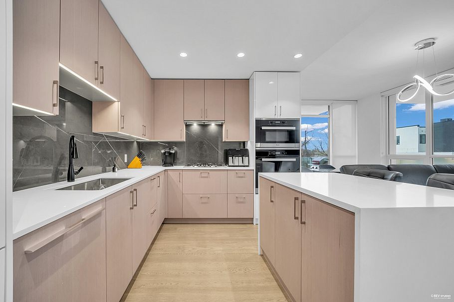 203 1632 Lions Gate Lane North Vancouver, BC - 4