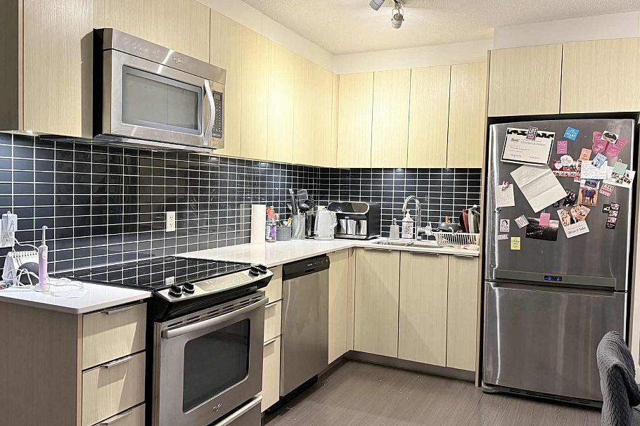 512 1325 Rolston Street Vancouver, BC - 6