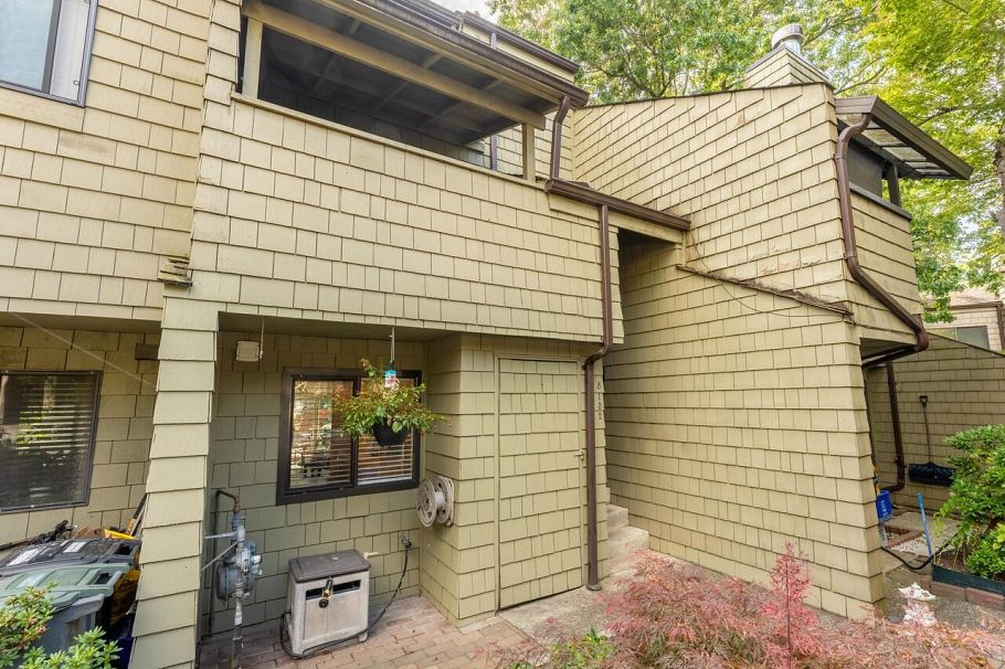 8132 Laval Place Vancouver, BC - 25