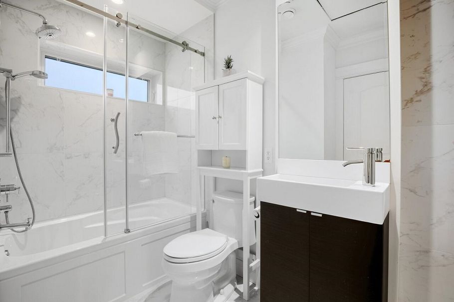 5095 Moss Street Vancouver, BC - 14