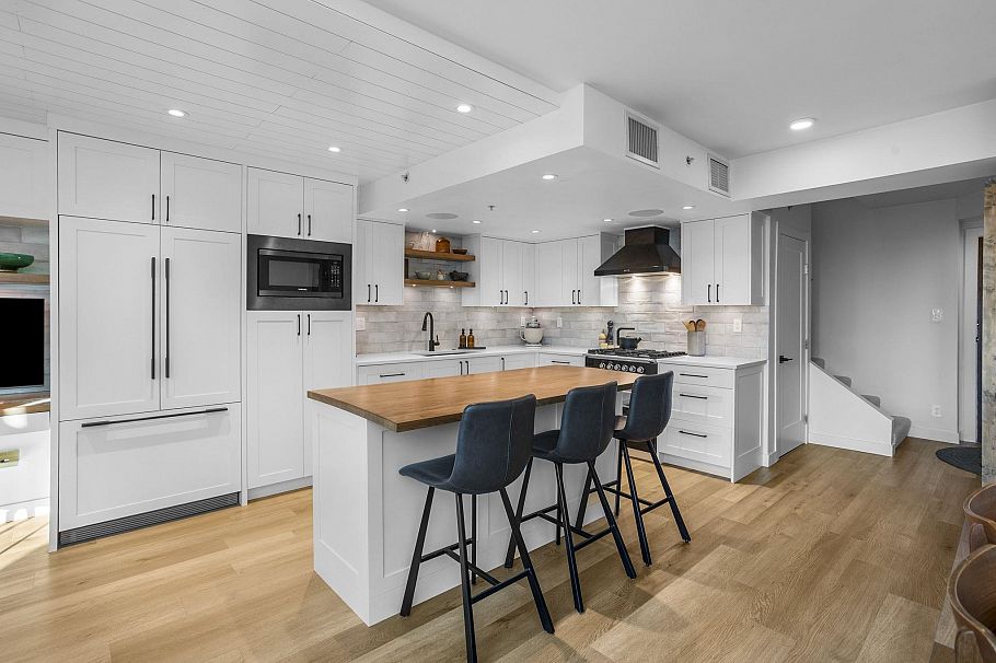 TH2 168 E Esplanade Avenue North Vancouver, BC - 12