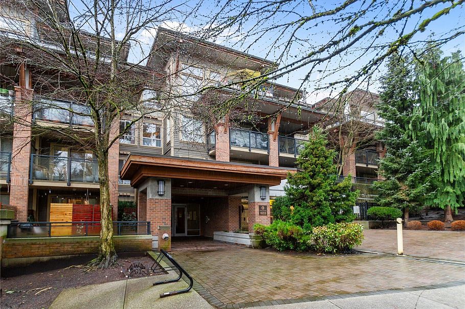 310 1633 Mackay Avenue North Vancouver, BC - 1