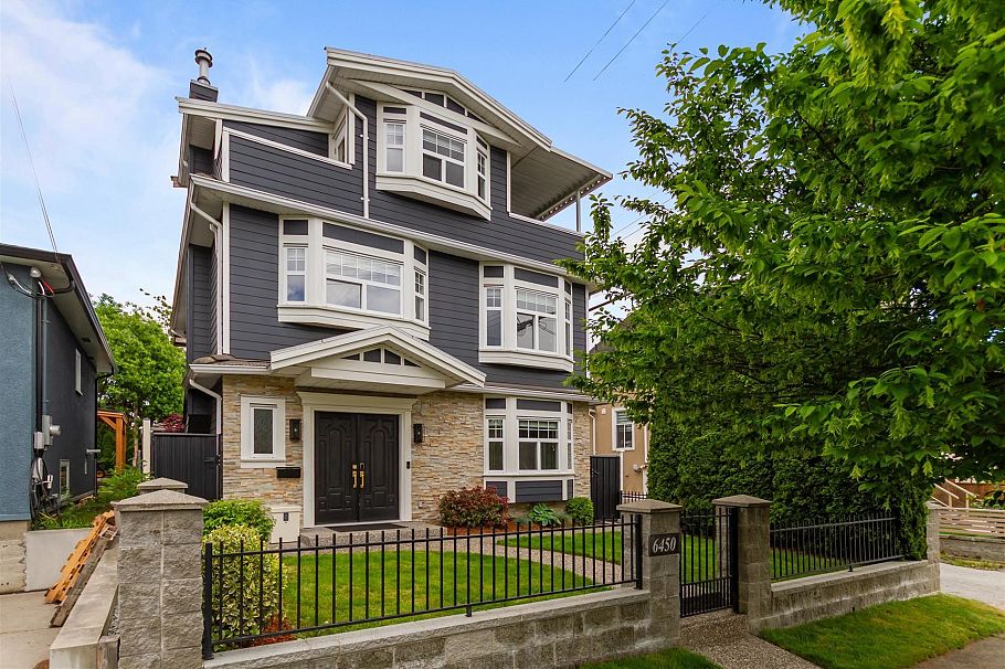 6450 St. George Street Vancouver, BC - 7