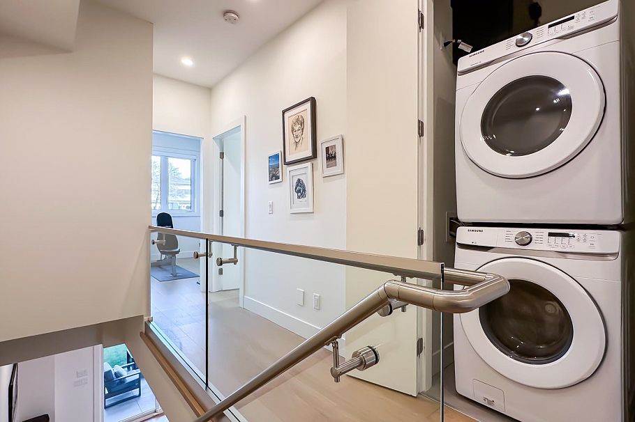 338 E 5th Street North Vancouver, BC - 26