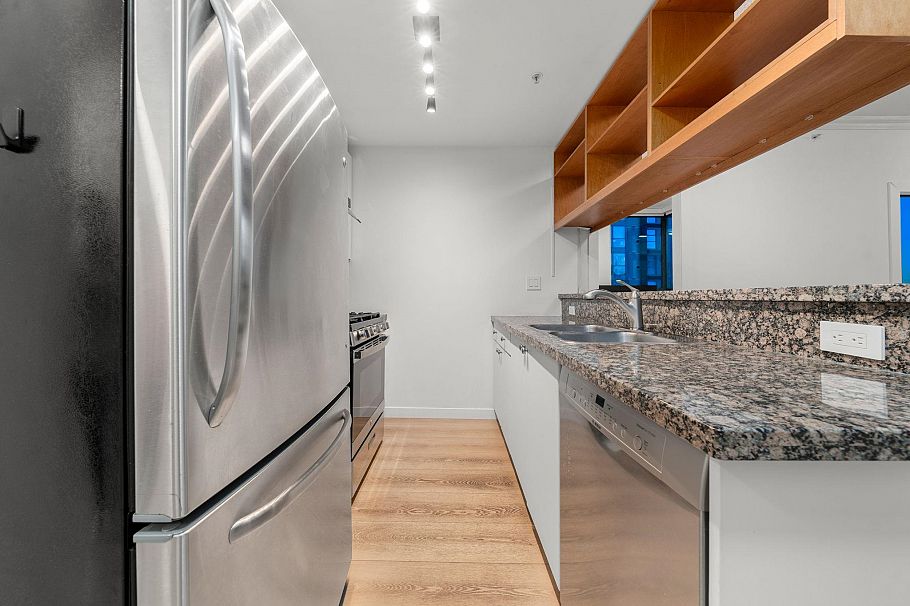 1805 928 Richards Street Vancouver, BC - 5