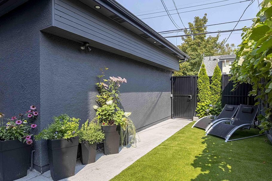 4615 W 7th Avenue Vancouver, BC - 34