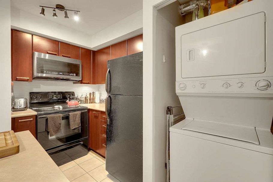 303 2525 Blenheim Street Vancouver, BC - 20