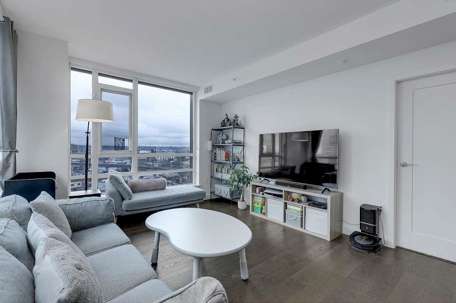 1003 3331 No. 3 Road Richmond, BC - 10