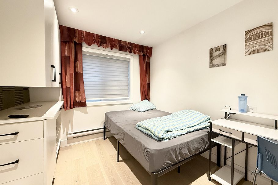 2931 E 28th Avenue Vancouver, BC - 26