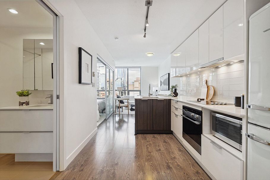 2203 1308 Hornby Street Vancouver, BC - 11