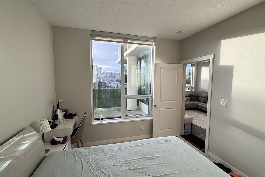 501 3487 Binning Road Vancouver, BC - 14