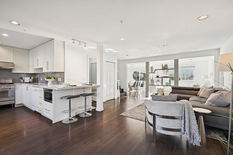 2748 E 23rd Avenue Vancouver, BC - 6