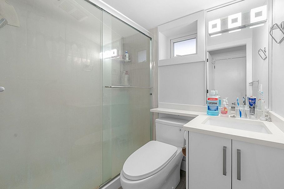 6751 Knight Street Vancouver, BC - 28