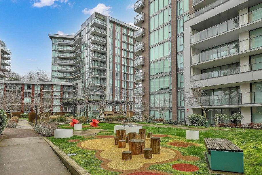 1003 3331 No. 3 Road Richmond, BC - 37