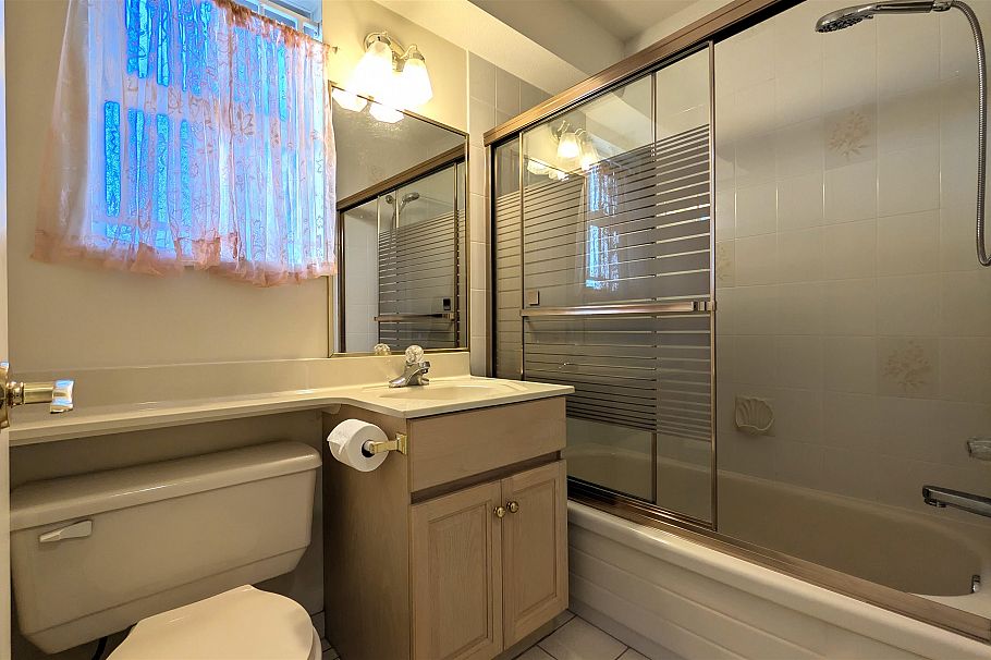 708 E 49th Avenue Vancouver, BC - 21