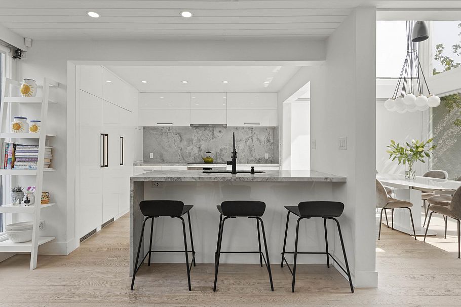 4615 W 7th Avenue Vancouver, BC - 15