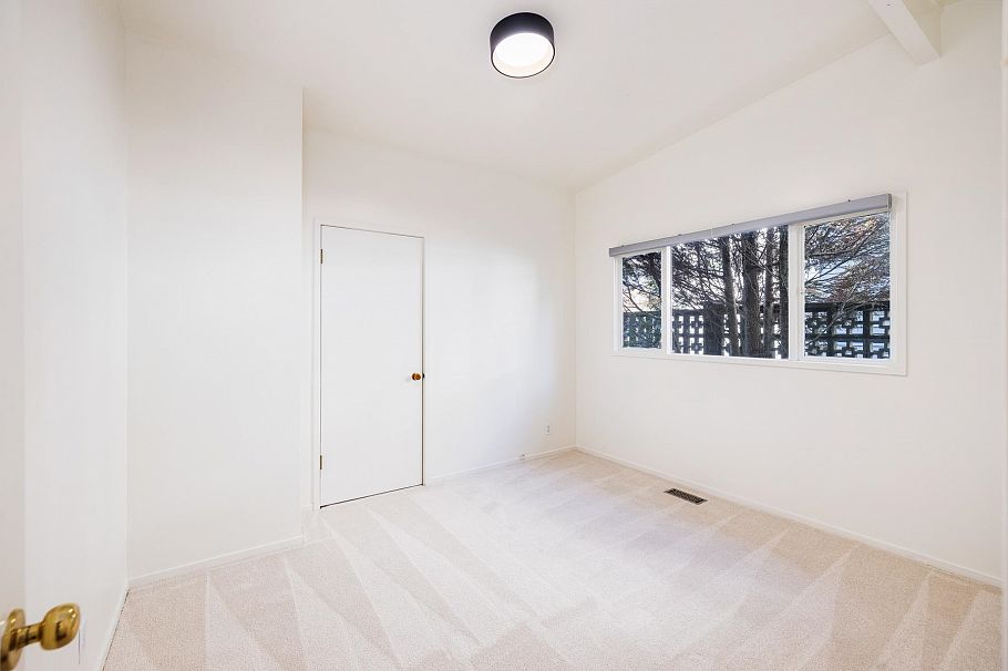 4202 Skyline Drive North Vancouver, BC - 27