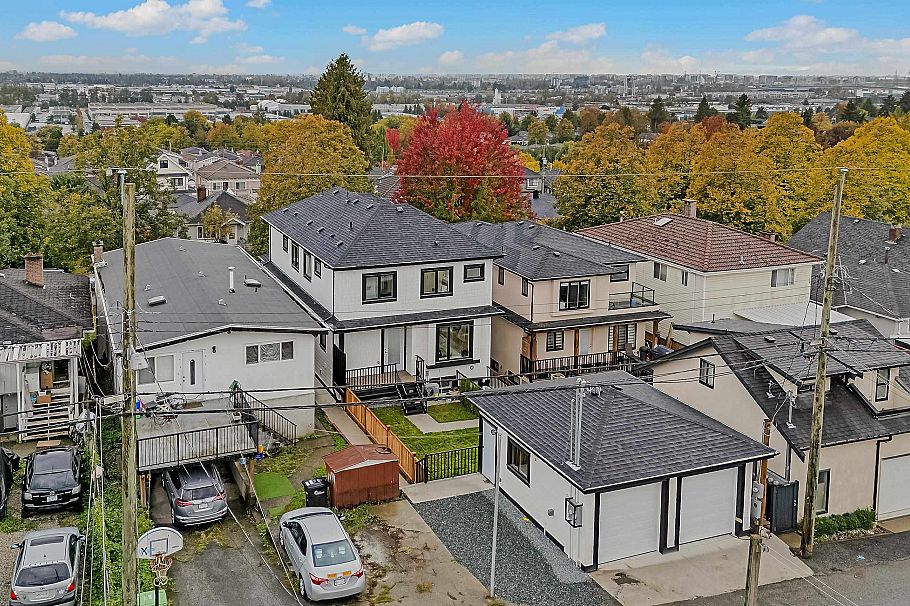 583 E 60th Avenue Vancouver, BC - 34