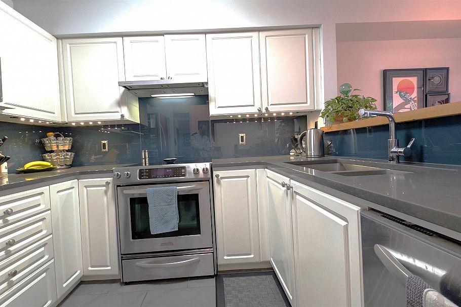 308 228 E 18th Avenue Vancouver, BC - 8