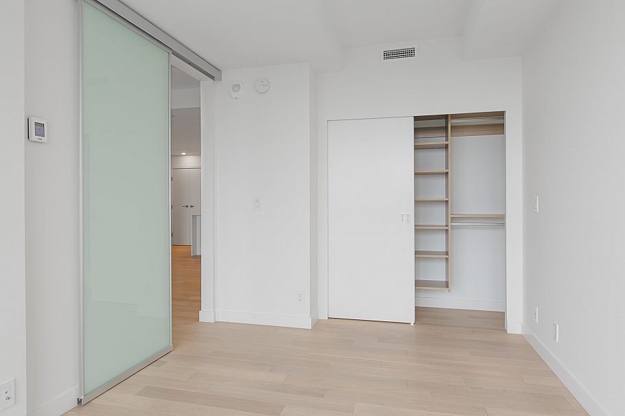 4201 1480 Howe Street Vancouver, BC - 13