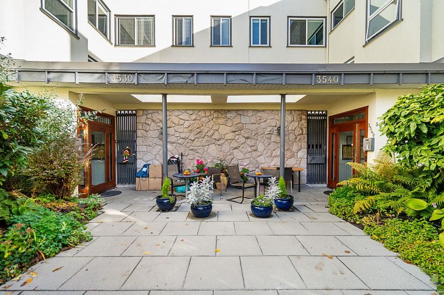 305 3530 Cambie Street Vancouver, BC - 3