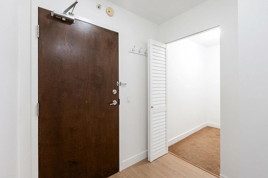 104 175 W 1st Street North Vancouver, BC - 21