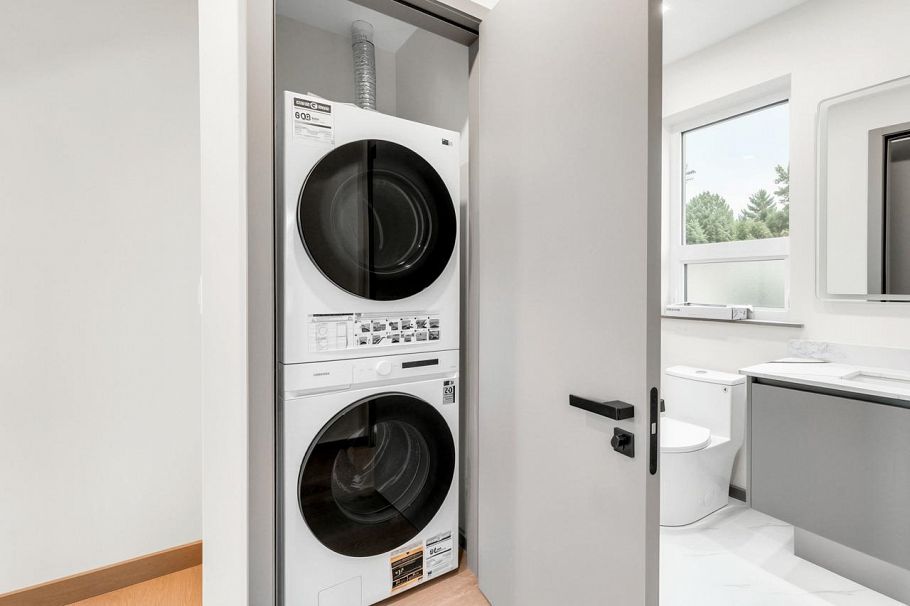 2 3547 E Georgia Street Vancouver, BC - 20