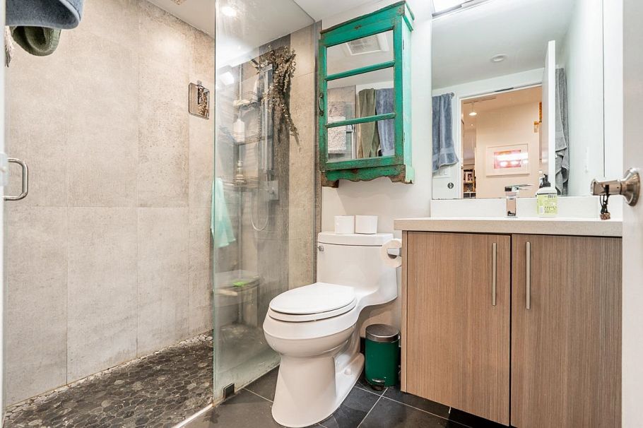 213 36 E 14th Avenue Vancouver, BC - 16