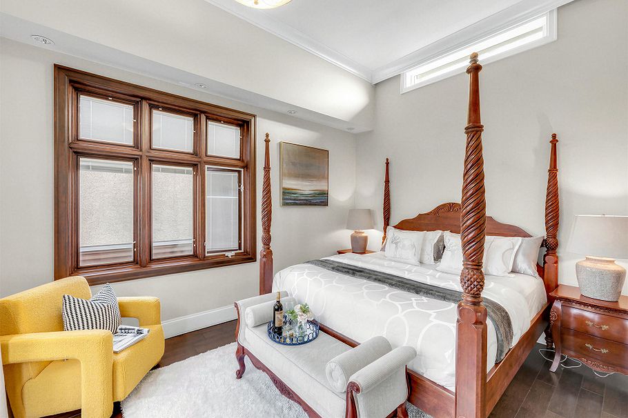 4320 W 8th Avenue Vancouver, BC - 10