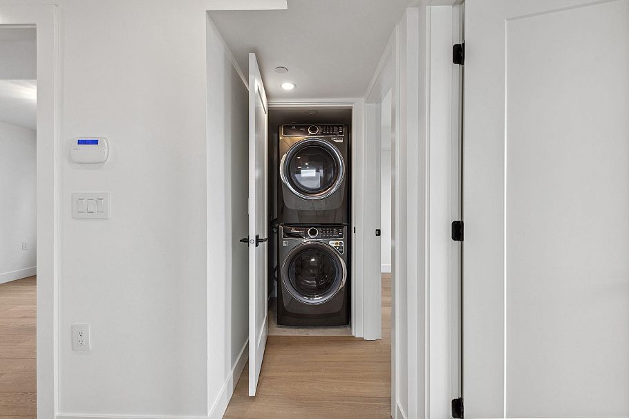 3381 Victoria Drive Vancouver, BC - 34