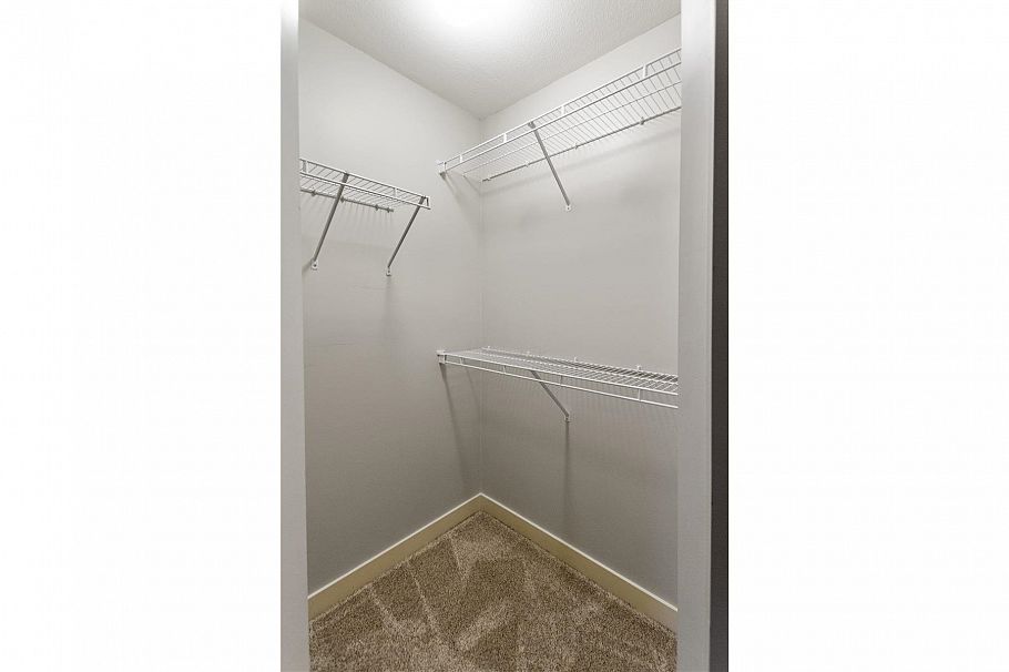 310 1633 Mackay Avenue North Vancouver, BC - 16