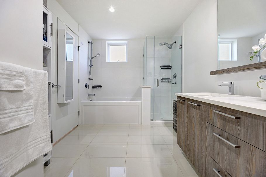 306 625 E 3rd Street North Vancouver, BC - 14