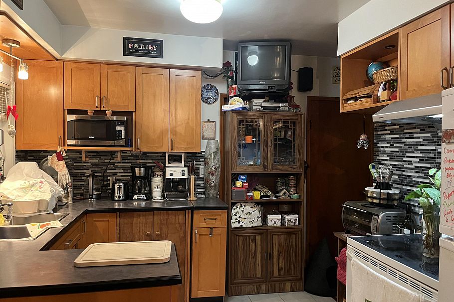 4042 Nootka Street Vancouver, BC - 3