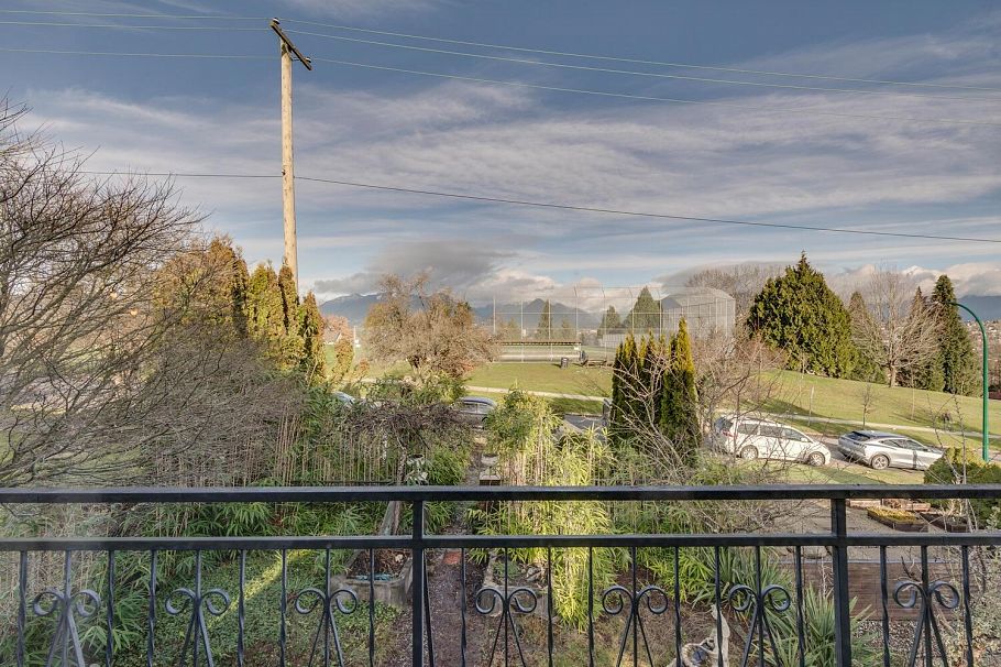 3254 E 5th Avenue Vancouver, BC - 19