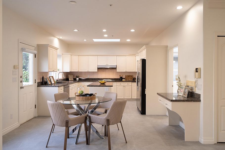 3565 W 29th Avenue Vancouver, BC - 8