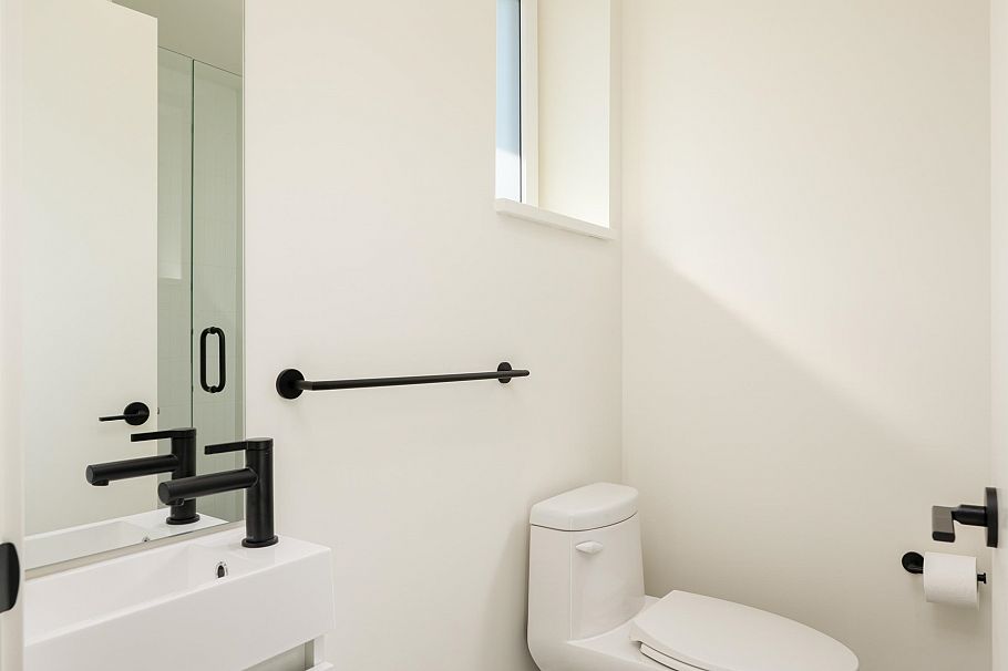 TH6 324 E Ridgeway Avenue North Vancouver, BC - 12