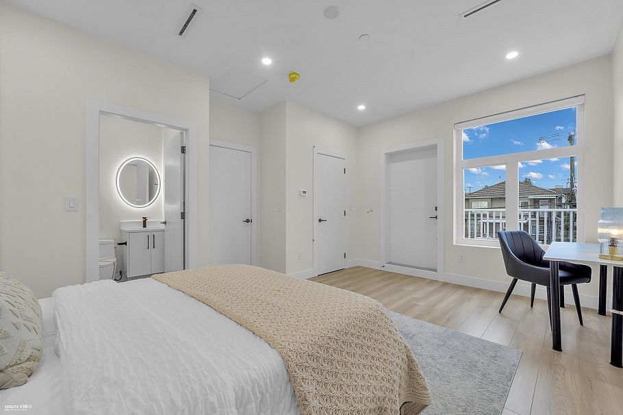 4 1577 E 58th Avenue Vancouver, BC - 14