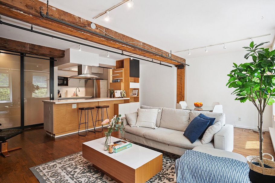 203 150 Alexander Street Vancouver, BC - 4