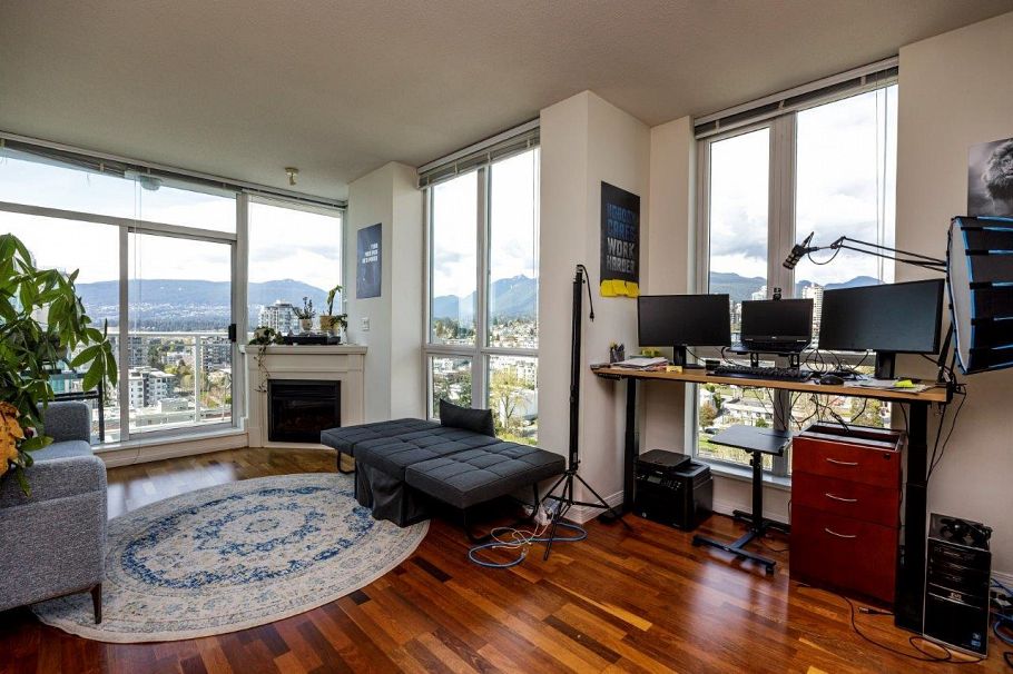 2107 188 E Esplanade North Vancouver, BC - 15