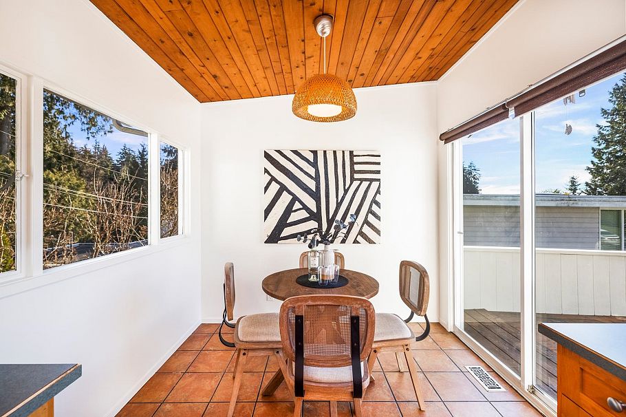 4202 Skyline Drive North Vancouver, BC - 22