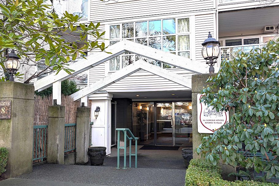 308 228 E 18th Avenue Vancouver, BC - 5