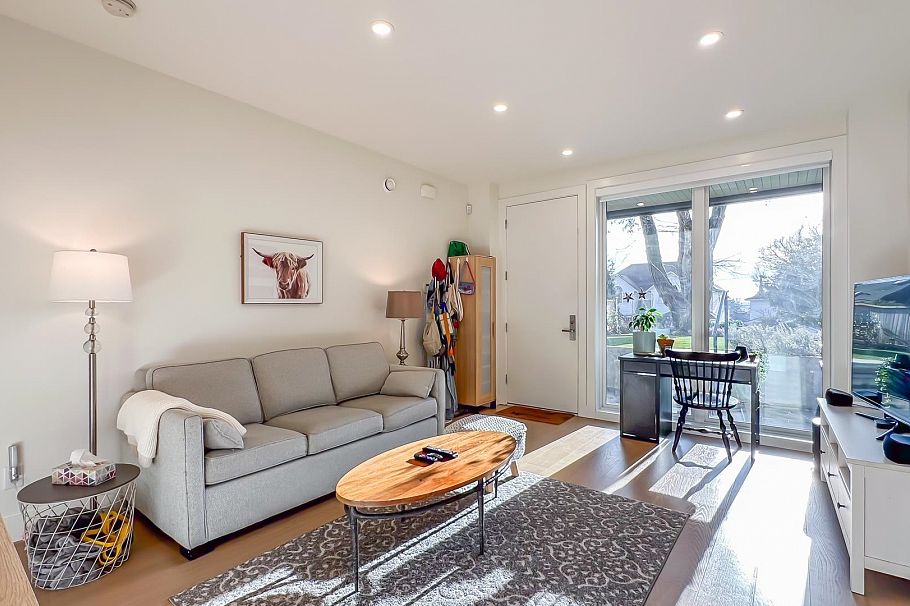 338 E 5th Street North Vancouver, BC - 12